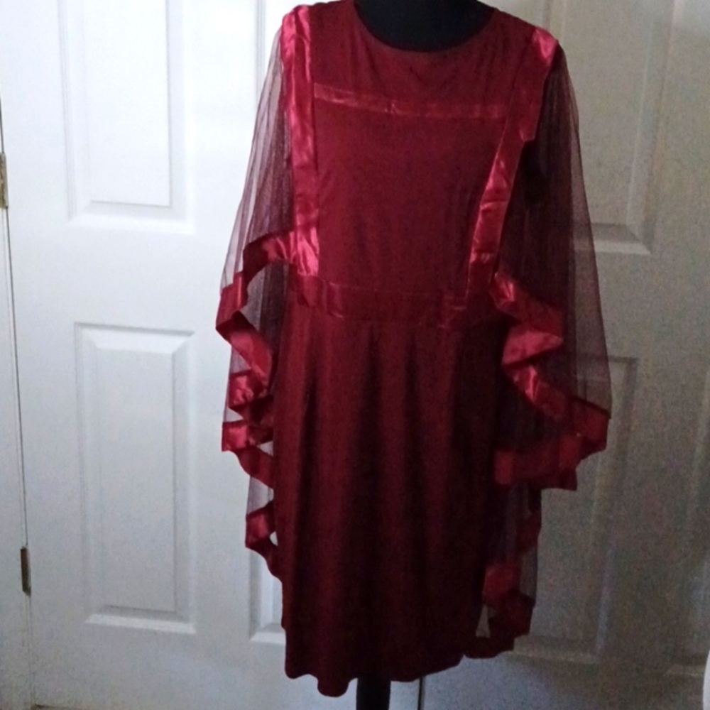 D5- 👌 - Burgundy Dress w/attached cape - sz 2X NWOT